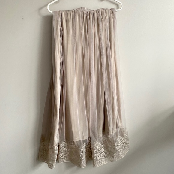 Long Cream Skirt with Lace - Picture 3 of 4